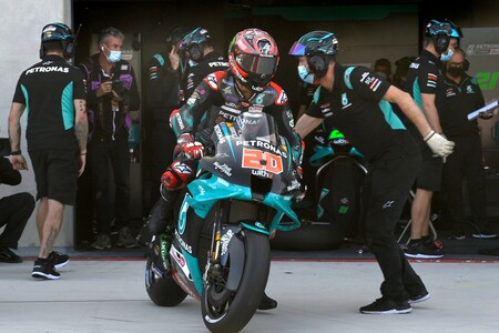 MotoGP sanciona a Yamaha con 50 puntos en el mundial por irregularidades en su motor pero los pilotos se libran