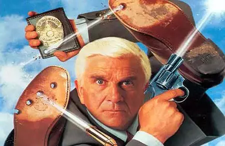 Leslie Nielsen vuelve en una cuarta entrega de 'Agárralo como puedas'