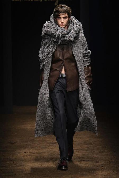 La colección Essentials de Ferragamo para el próximo otoño inspirada en el estilo Folk