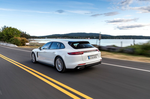 11 coches híbridos enchufables aptos para Etiqueta CERO de la DGT, de más de 100.000 euros