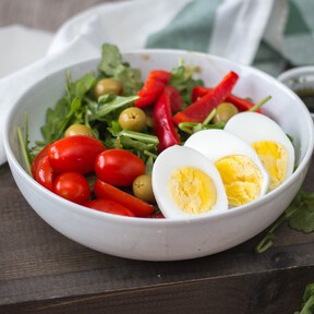 El aliño de Karlos Arguiñano más rico y fácil  para ensaladas que puedes hacer en un minuto con pocos ingredientes