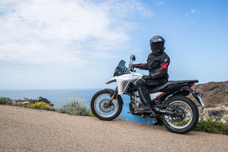 Malaguti Dune 125: una trail apta para el carnet de coche que actualiza su motor a la Euro5, por 3.599 euros