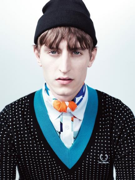 Lo nuevo de Raf Simons para Fred Perry ya está aquí
