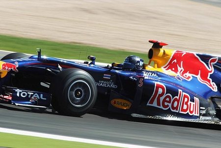 GP de Gran Bretaña 2010: Los dos Red Bull siguen delante mientras que Fernando Alonso es tercero