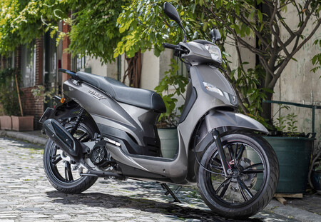 Peugeot Tweet 50