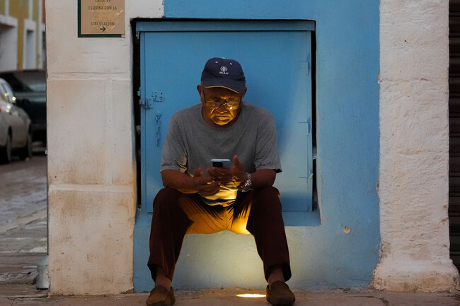 El registro telefónico con selfie prometía ser sencillo; en las zonas rurales está ocurriendo lo contrario