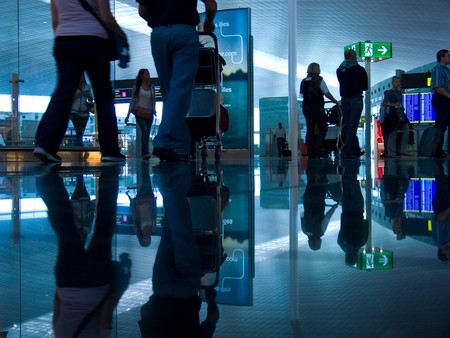 Canarias anuncia que cubrirá los gastos por positivos y cuarentenas de los turistas