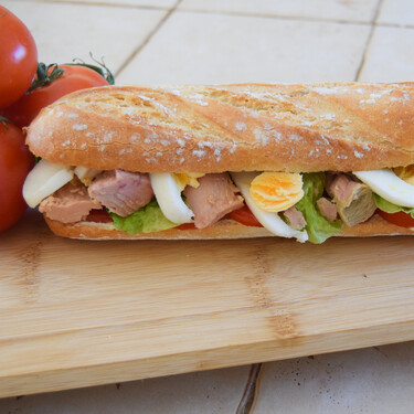 Bocadillo de atún, la receta perfecta para el almuerzo que no te llevará más de cinco minutos 