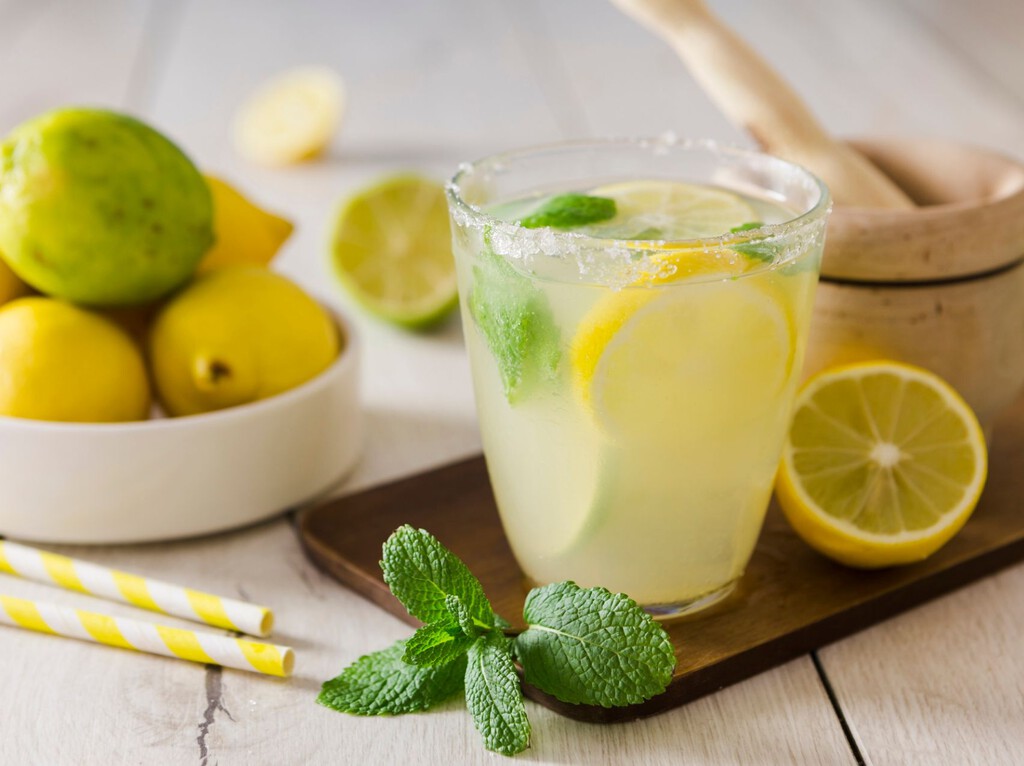 La historia oculta de la limonada: una bebida milenaria que se popularizó en París antes de conquistar América