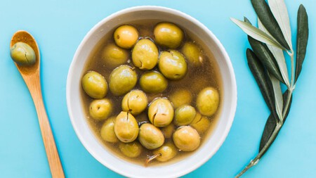 Si tienes huesos de aceituna, tienes un tesoro: 5 maneras de reutilizarlos en el hogar