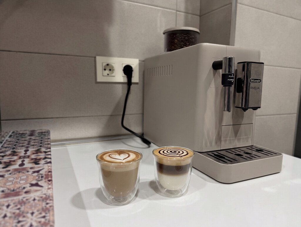 En qué hora me compre una cafetera superautomática tan cara. He aprendido por las malas qué hay que hacer algo más que descalcificarla para que no se rompa 