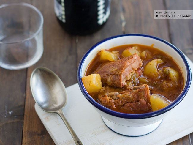 Receta de patatas con costilla adobada