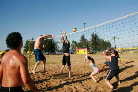 Algunos ejemplos de deportes que podemos practicar en la playa