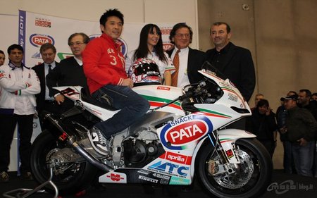Haga se presentó con su Aprilia hace unos días