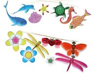 Preciosos móviles en seda y bambú para la habitación del bebé