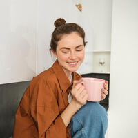 Con este relajante hábito que hago por las mañanas soy más productiva cada día: así es el puttering