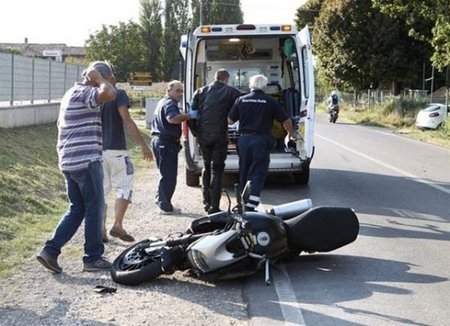 Ducati Diavel accidentada