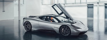 ¡Soberbio! El GMA T.50 es el heredero del McLaren F1: 672 CV, 986 kg y aerodinámica activa con un ventilador enorme