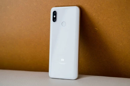 Cinco nuevos cupones de descuento en Tuimeilibre: rebajas en Xiaomi Mi A2, Mi 8 y Apple AirPods 