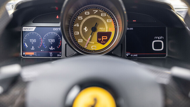 Ferrari 812 Competizione