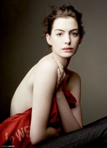 Y seguimos con famosas y publicidad: Anne Hathaway