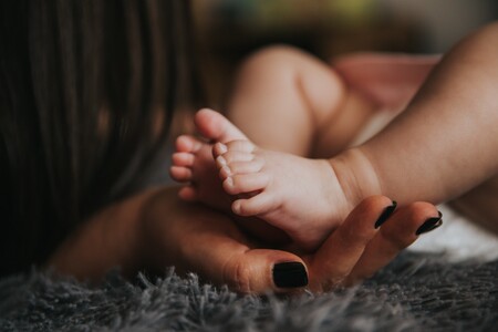 Lo que sabemos sobre la noticia de una mujer que dió a luz a diez bebés en Sudáfrica