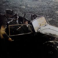 Hitler, Porsche, tres hombres y una ametralladora. La razón por la que el Volkswagen Escarabajo se convirtió en el coche del pueblo