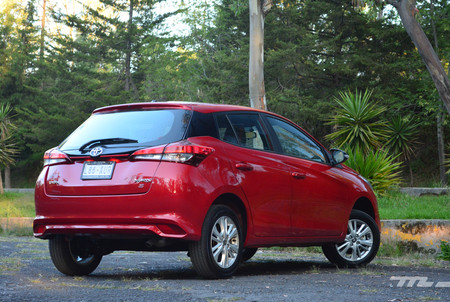 Toyota Yaris Hatchback 2018 Mexico 2