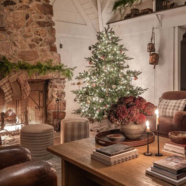 Este es el color de moda en la decoración de la Navidad 2025: aporta calidez y un aire más acogedor