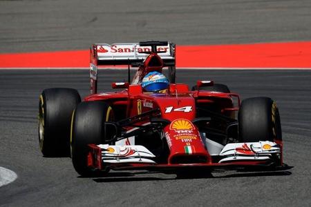 Fernando Alonso ya habría llamado a la puerta de Mercedes AMG