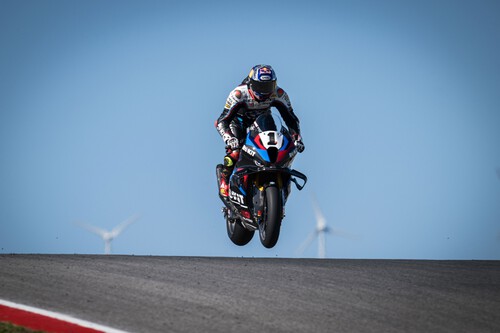 Toprak Razgatlioglu responde a Ducati con un triunfo épico en Portimao y Scott Redding tira a Álvaro Bautista