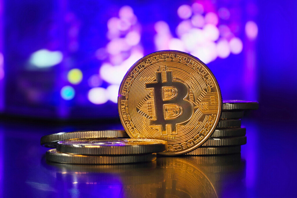 Bitcoin presume de descentralización. Pero un tercio ya está en manos de grandes actores centralizados 