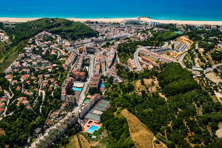 Viajes Escapadas Turismo Espana Barcelona Pueblos Marineros Bonitos Encanto Aguas Termales Vacaciones Descanso Familia