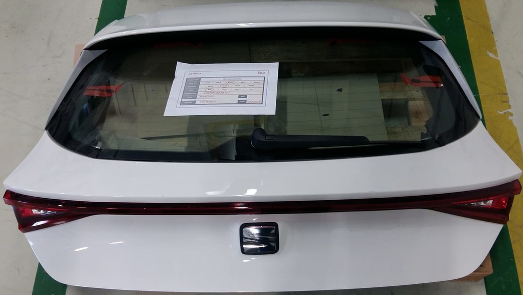 ¡Filtrado! El nuevo SEAT León comienza a tomar forma: así se verá la tapa de su cajuela