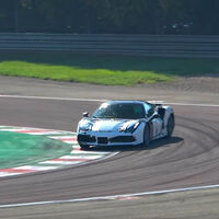 Así de rabioso suena el prototipo Ferrari V6 híbrido en este vídeo