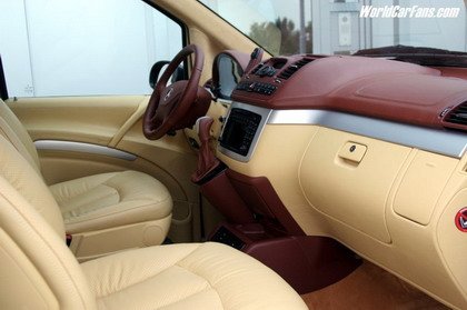 Mercedes Viano Brabus Multimedia