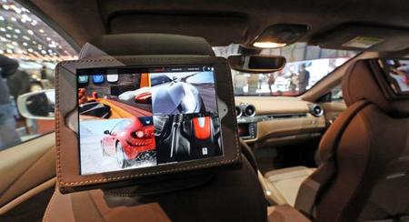 Ferrari FF con iPad Mini
