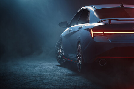 El Hyundai Elantra N ya se asoma en teasers: una variante de casi 300 hp viene en camino