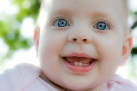Geles para calmar las molestias de la dentición en bebés, ¿si o no?