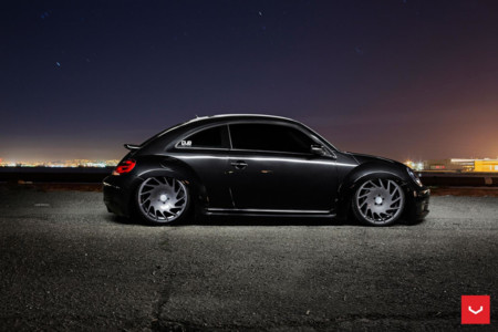 Un Volkswagen New Beetle Fast??? and Loud