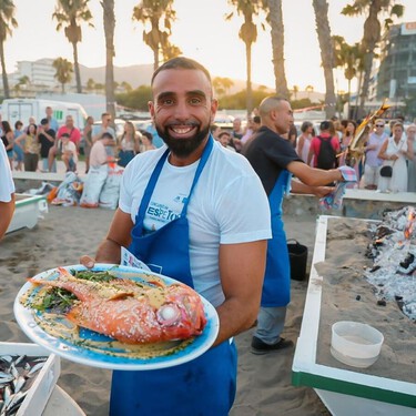 Este chiringuito de Torremolinos hace los mejores espetos de pescado de toda la Costa del Sol 