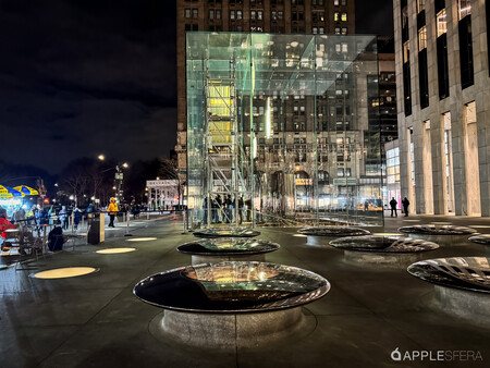 Apple Vision Pro Lanzamiento Nueva York Logo Gafas 007