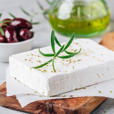 Un virus está matando a cientos de miles de ovejas y cabras en Grecia: va a haber problemas para conseguir queso feta 