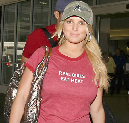 Jessica Simpson y PETA, lucha "encarnizada"
