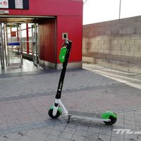 Rotundamente sí: puedes utilizar el patinete eléctrico durante el estado de alarma, igual que la moto y la bicicleta