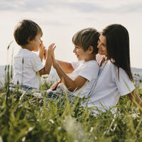 Qué significa confundir los nombres de tus hijos, según la psicología 