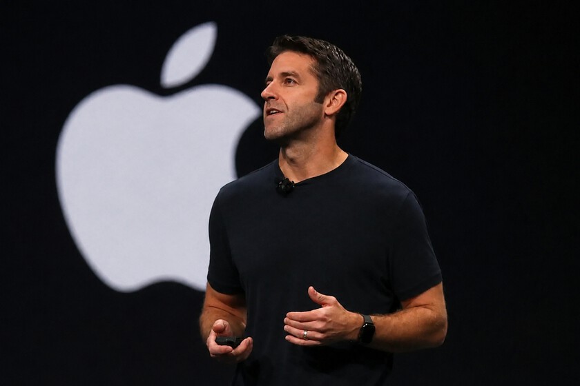 John Ternus tendrá un amargo estreno como CEO de Apple. Todo apunta a un trimestre de caídas de ingresos