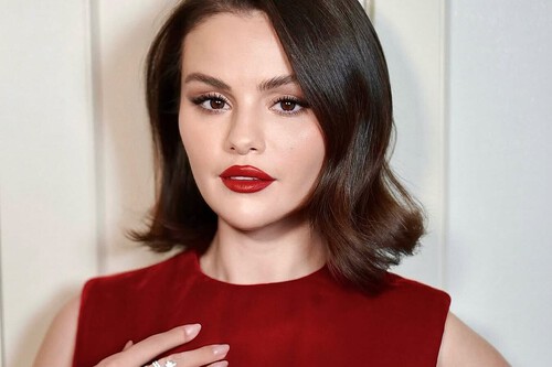 smokey sheer nails