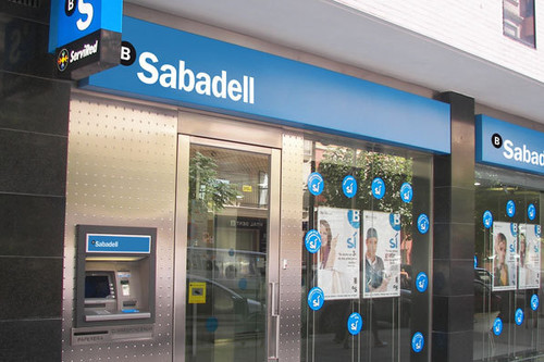 La crisis catalana sigue afectando a las empresas: Sabadell se va a Alicante