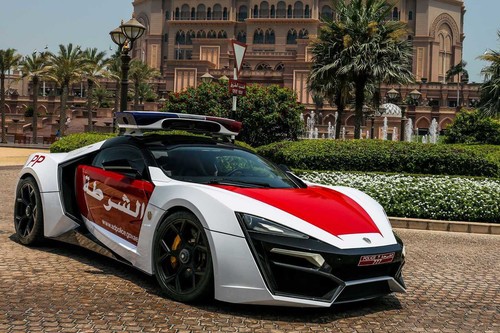 Desde Lykan hasta GT-R: estas son las 11 patrullas más poderosas del mundo